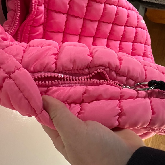 FP Movement Quilted carryall - Picture 5 of 9